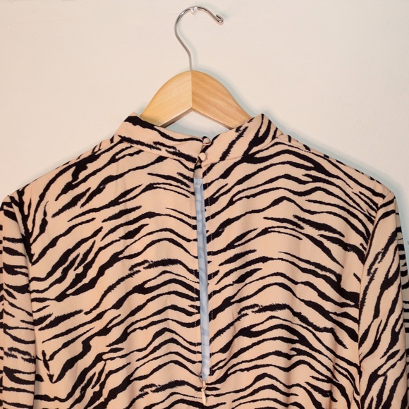 Finders Keepers Romy Long Sleeve Mini Dress In Tiger Print - Picture 6 of 15
